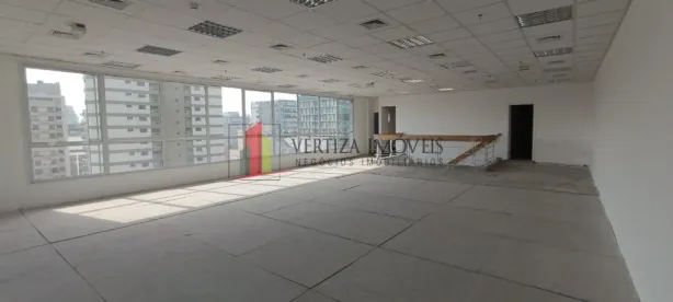 Sala Comercial para alugar, 335m² no Vila Uberabinha, São Paulo