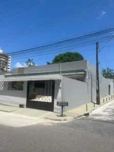 Imóvel Comercial com 3 Quartos para alugar, 250m² no Parque 10 de Novembro, Manaus