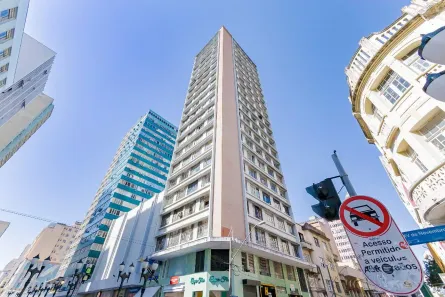 Sala Comercial com 1 Quarto para alugar, 51m² no Centro, Curitiba