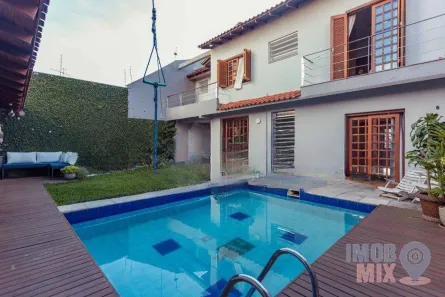 Casa com 3 Quartos à venda, 340m² no Jardim Lindóia, Porto Alegre