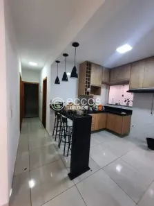 Casa com 3 Quartos à venda, 68m² no Jardim Espanha, Uberaba