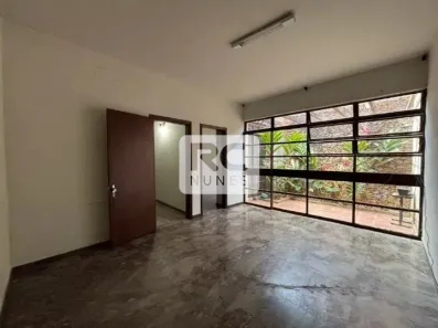 Imóvel Comercial com 4 Quartos para alugar, 280m² no Sion, Belo Horizonte