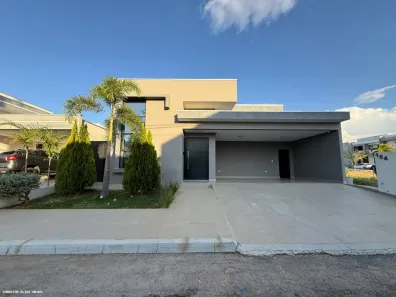Casa com 3 Quartos à venda, 172m² no , Guanambi