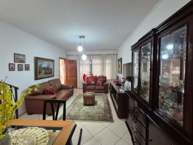 Sobrado com 3 Quartos à venda, 137m² no Vila Carrão, São Paulo