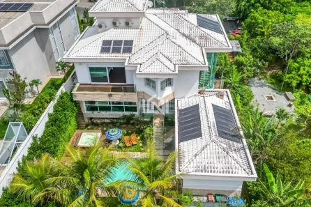 Casa de Condomínio com 3 Quartos à venda, 560m² no Jardim do Golf I, Jandira
