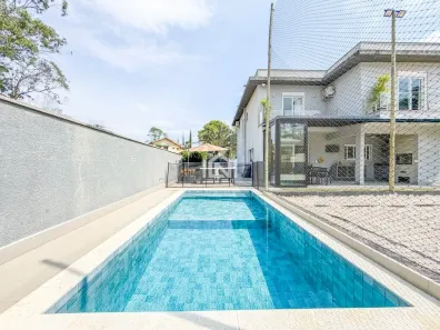 Casa de Condomínio com 4 Quartos à venda, 320m² no Jardim Indaiá, Embu das Artes