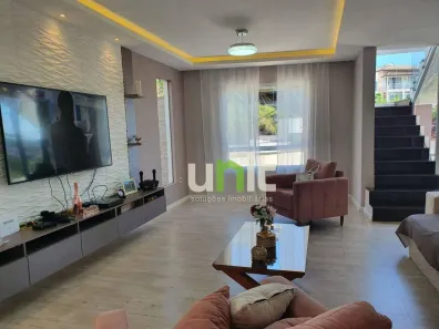 Casa de Condomínio com 3 Quartos à venda, 233m² no Maria Paula, Niterói