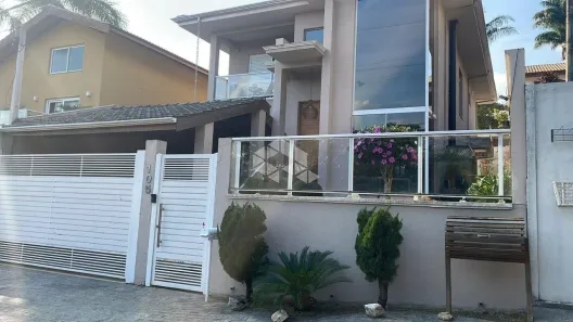 Casa com 3 Quartos à venda, 233m² no Parque Arco Iris, Atibaia