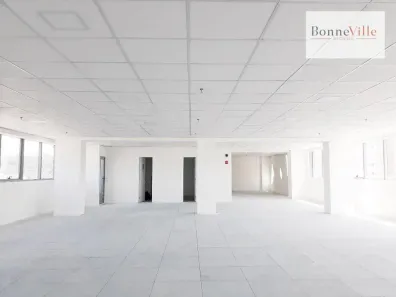 Sala Comercial para alugar, 316m² no Jardim Caravelas, São Paulo