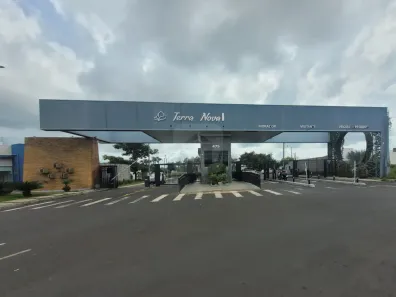 Casa de Condomínio com 2 Quartos para alugar, 101m² no Aclimação, Uberlândia