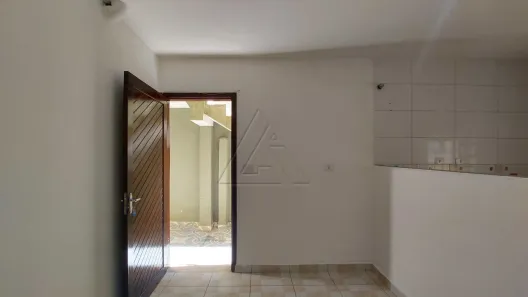 Casa com 1 Quarto para alugar, 45m² no Jardim Kuabara, Taboão da Serra