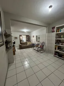 Casa com 4 Quartos à venda, 286m² no Novo Mondubim, Fortaleza