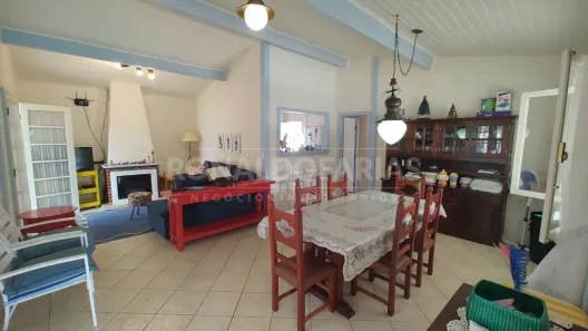 Casa com 4 Quartos à venda, 250m² no Jardim das Palmeiras (Zona Sul), São Paulo