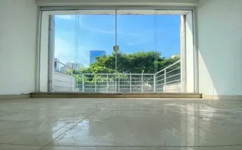 Prédio Comercial à venda, 160m² no Condomínio Centro Comercial Alphaville, Barueri