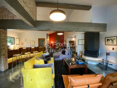 Casa de Condomínio com 3 Quartos à venda, 250m² no , Canela