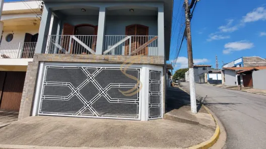 Casa com 3 Quartos para alugar, 120m² no Matadouro, Bragança Paulista