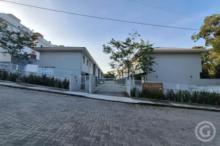 Casa com 2 Quartos para alugar, 71m² no Forquilhas, São José