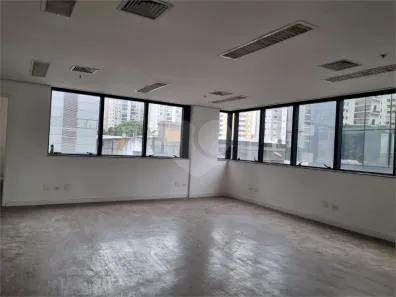 Sala Comercial para alugar, 49m² no Indianópolis, São Paulo
