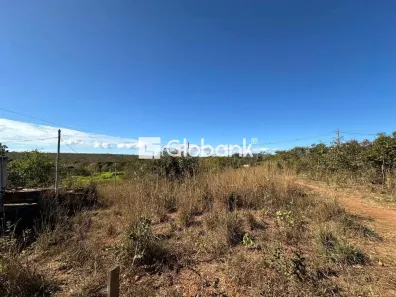 Lote/Terreno para alugar, 1599m² no Chácara Ceres, Montes Claros