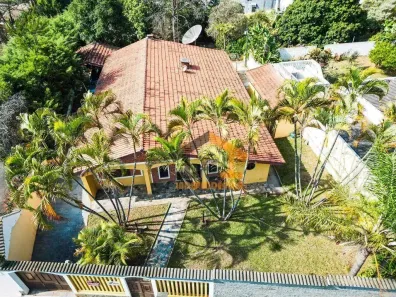 Casa com 4 Quartos para venda ou aluguel, 281m² no Centro, Itatiba