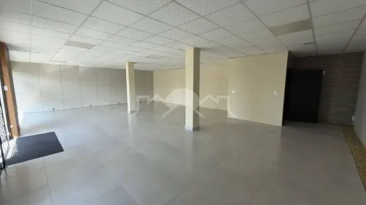 Sala Comercial para alugar, 100m² no Boehmerwald, Joinville