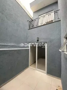 Sobrado com 3 Quartos para alugar, 376m² no Vila Scarpelli, Santo André