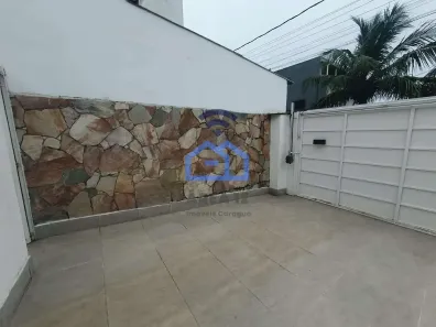 Sobrado com 2 Quartos para alugar, 70m² no Sumaré, Caraguatatuba