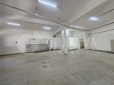 Ponto Comercial para alugar, 280m² no Bom Jesus, Uberlândia