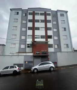 Apartamento com 2 Quartos para alugar, 77m² no São José, Franca