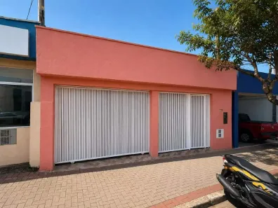 Casa com 2 Quartos à venda, 125m² no Centro, Guararema