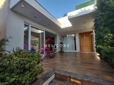 Casa com 4 Quartos à venda, 322m² no Jardim Maria Izabel, Marília