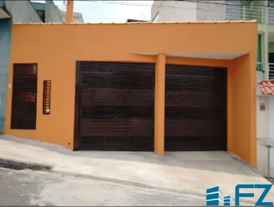 Casa com 2 Quartos à venda, 212m² no Pinheirinho, Santo André