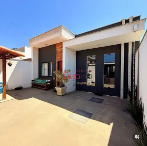 Casa com 2 Quartos à venda, 72m² no Jardim Esperança, Cabo Frio