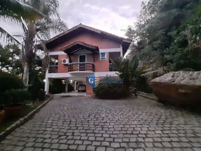 Casa com 6 Quartos para alugar, 500m² no São Francisco, Niterói