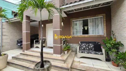 Casa de Condomínio com 5 Quartos à venda, 185m² no Irajá, Rio de Janeiro