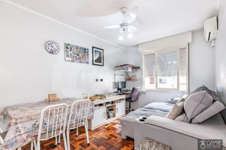 Apartamento com 2 Quartos à venda, 64m² no São Sebastião, Porto Alegre