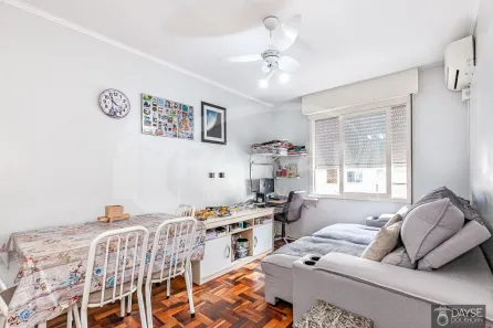 Apartamento com 2 Quartos à venda, 64m² no São Sebastião, Porto Alegre