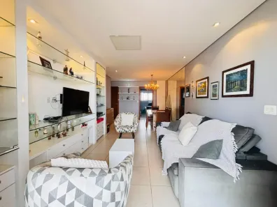 Apartamento com 3 Quartos para alugar, 127m² no Umarizal, Belém