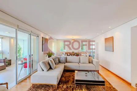 Apartamento com 4 Quartos para alugar, 235m² no Vila Uberabinha, São Paulo