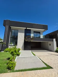 Casa de Condomínio com 4 Quartos à venda, 400m² no Parque Amperco, Cuiabá