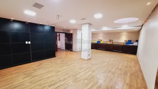 Sala Comercial com 3 Quartos para alugar, 400m² no Centro, São José do Rio Preto