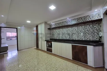 Casa com 3 Quartos para alugar, 230m² no Jardim Itamaraty, Mogi Guaçu