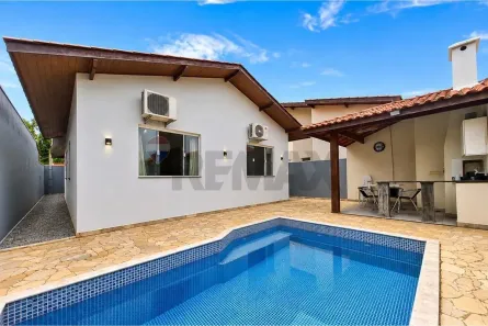 Casa com 3 Quartos à venda, 154m² no Jardim Casablanca, Peruíbe