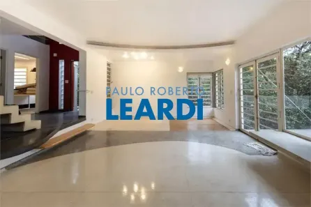 Sobrado com 3 Quartos à venda, 241m² no Jardim das Bandeiras, São Paulo