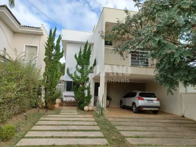 Sobrado com 4 Quartos à venda, 214m² no Residencial Samambaia, São Carlos