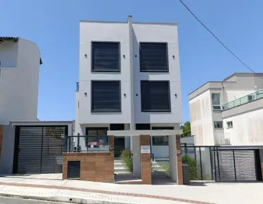 Casa com 3 Quartos à venda, 238m² no Ariribá, Balneário Camboriú