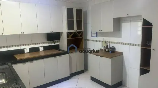 Sobrado com 4 Quartos à venda, 110m² no Jardim Pararangaba, São José dos Campos