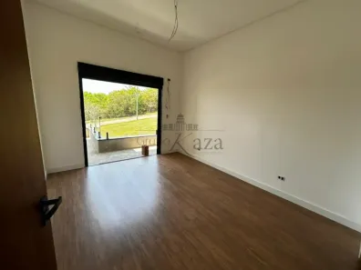 Casa de Condomínio com 4 Quartos para alugar, 242m² no Condomínio Residencial Fogaça, Jacareí