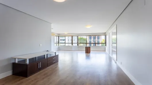 Apartamento com 3 Quartos para alugar, 156m² no Petrópolis, Porto Alegre