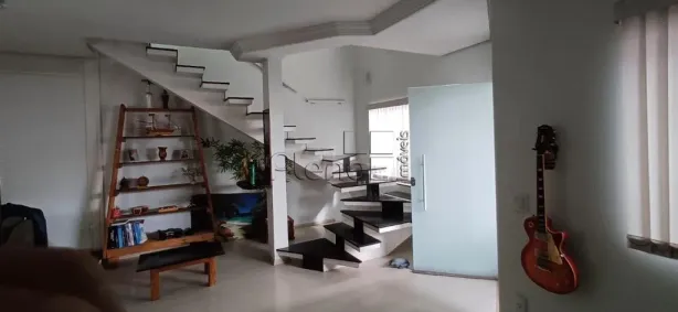 Sobrado com 3 Quartos à venda, 200m² no Loteamento Terras de São Pedro e São Paulo, Salto